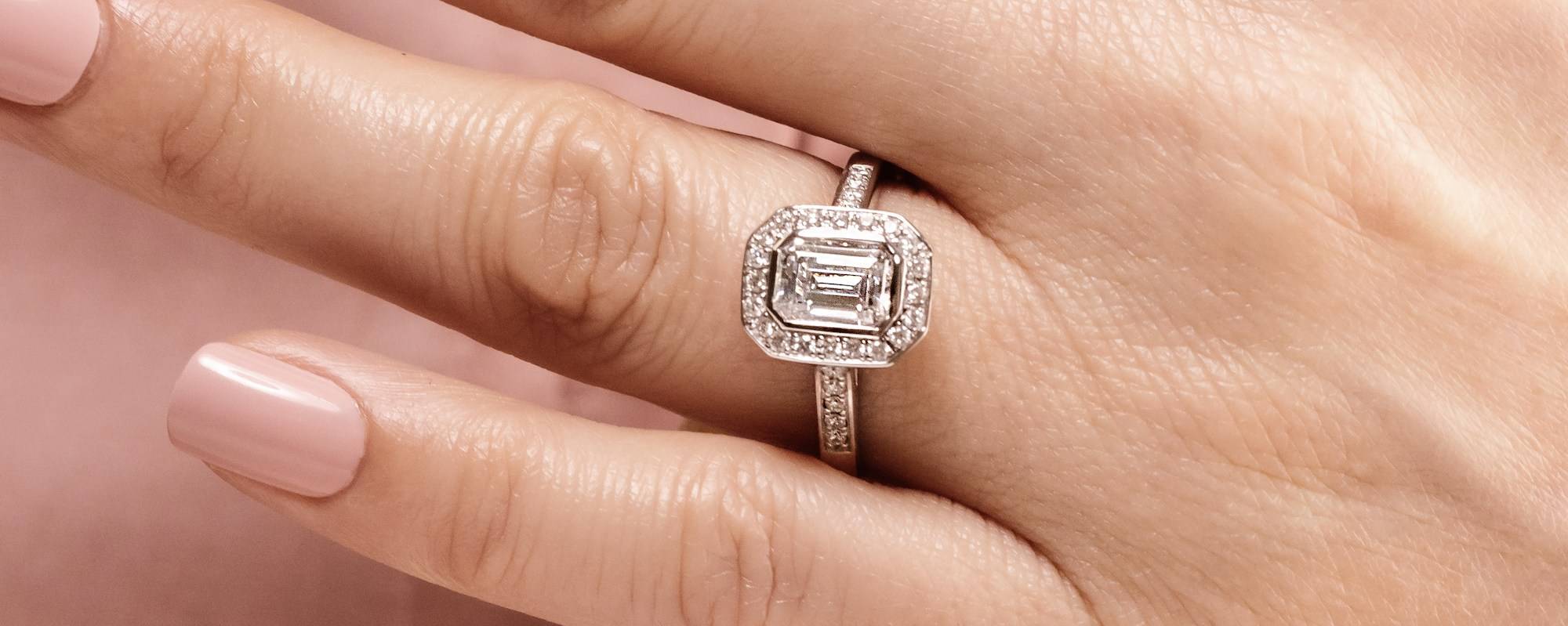 Heirloom Diamond Emerald Engagement Ring 14k Gold 9x7mm Gemstone